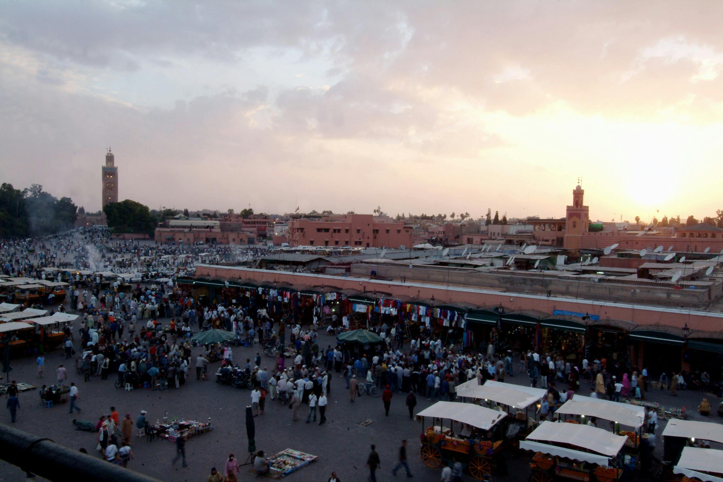 Excursion en calèche et visite de la Place Jemaa el-Fna